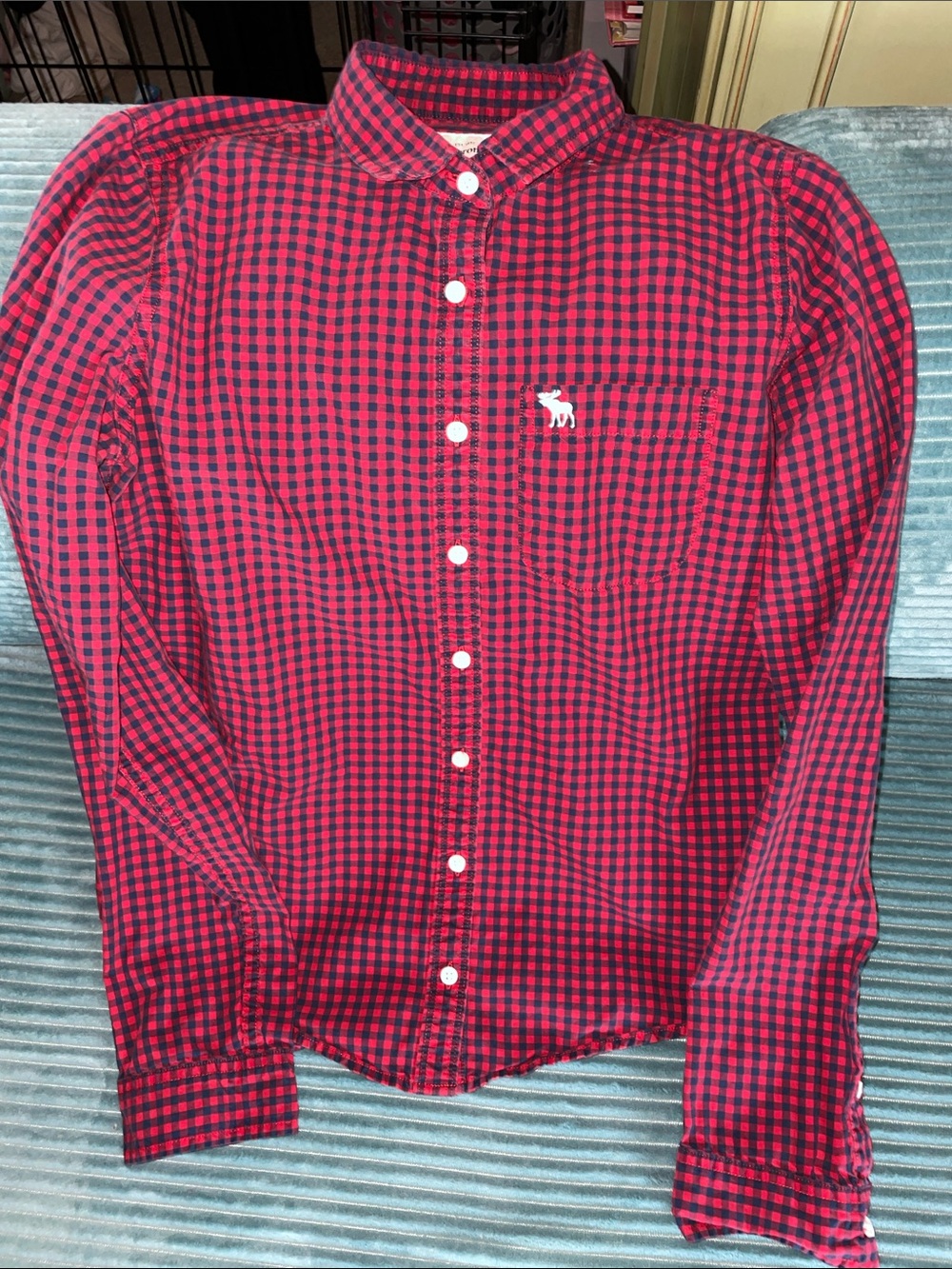 Abercrombie and Fitch junior’s size M red & blue gingham button-down shirt